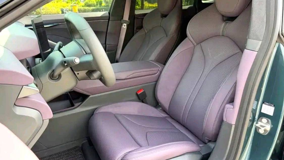 XPENG 2025 P7 750 four-wheel drive high-performance Ultra