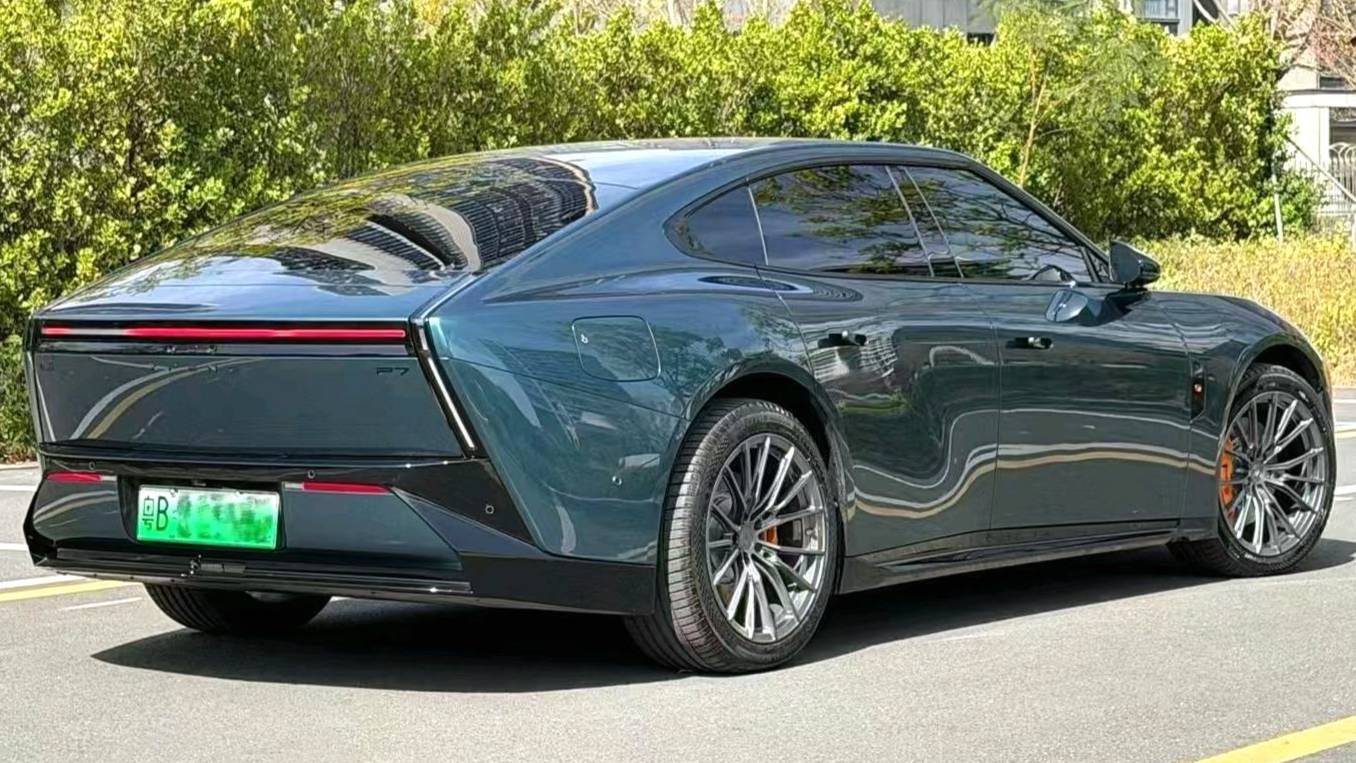 XPENG 2025 P7 750 four-wheel drive high-performance Ultra