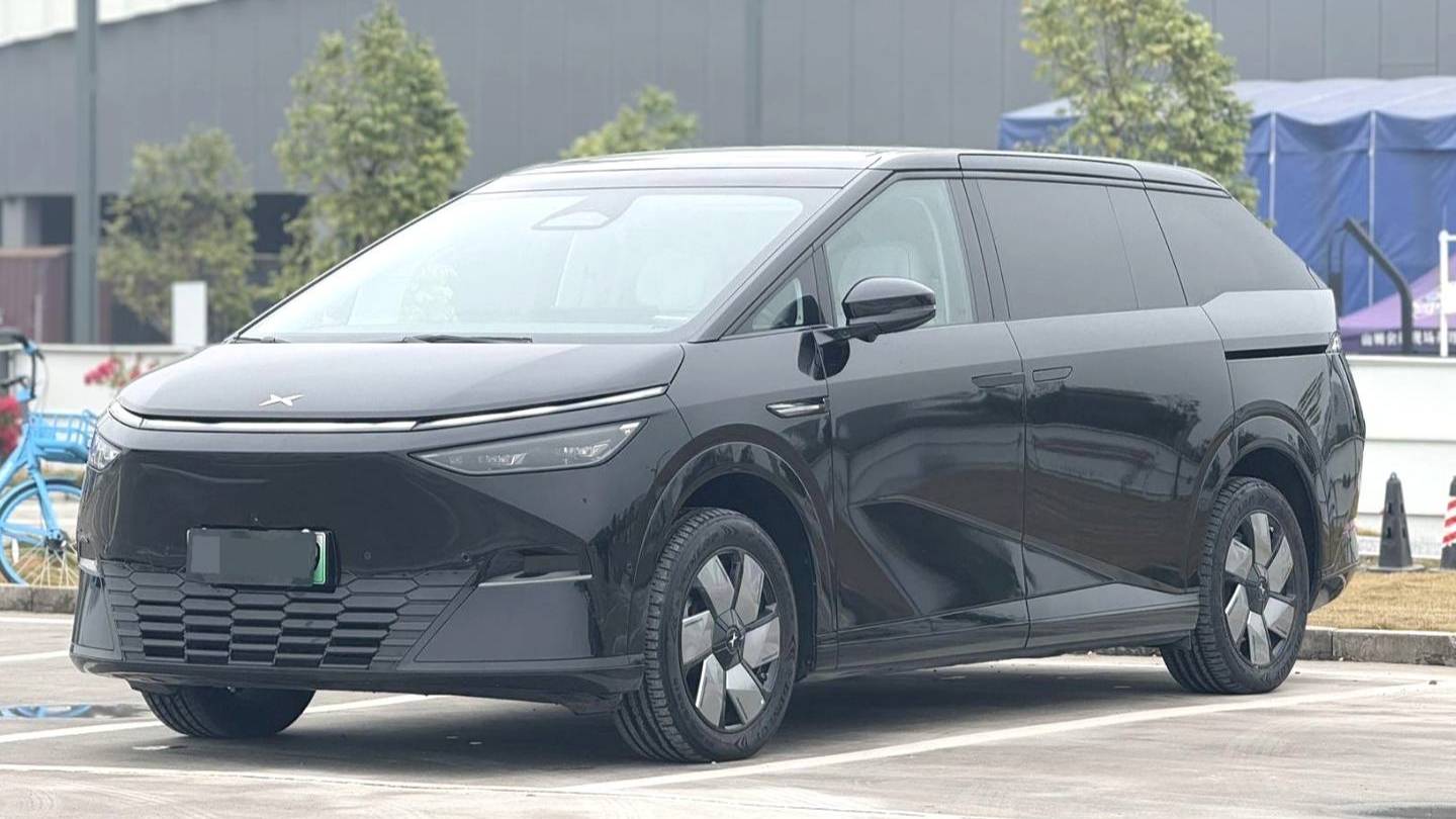 XPENG 2024 X9 610 Long Range Pro