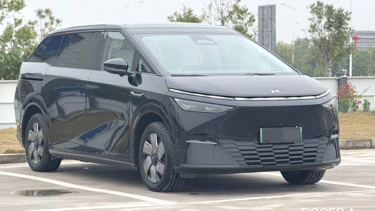 XPENG 2024 X9 610 Long Range Pro