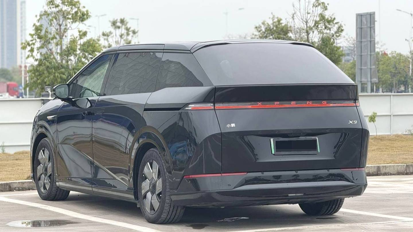 XPENG 2024 X9 610 Long Range Pro