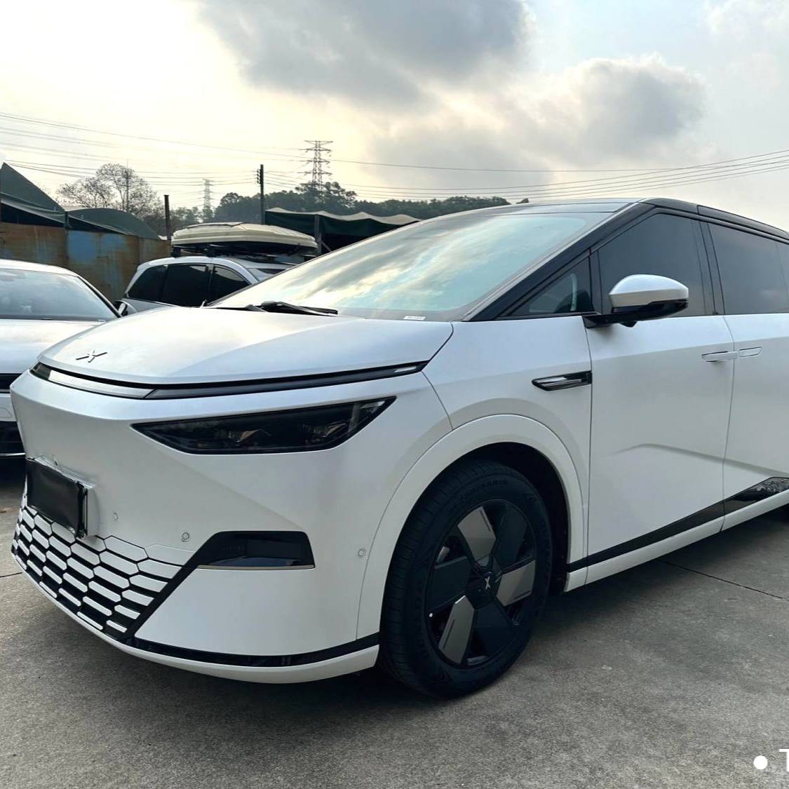 XPENG 2024 X9 610 Long Range Max