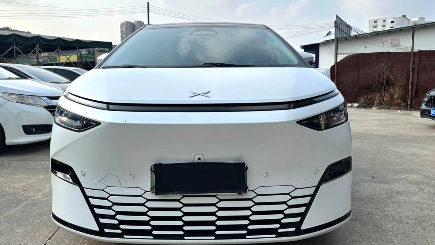 XPENG 2024 X9 610 Long Range Max