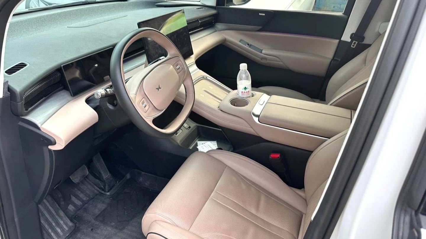 XPENG 2024 X9 610 Long Range Max