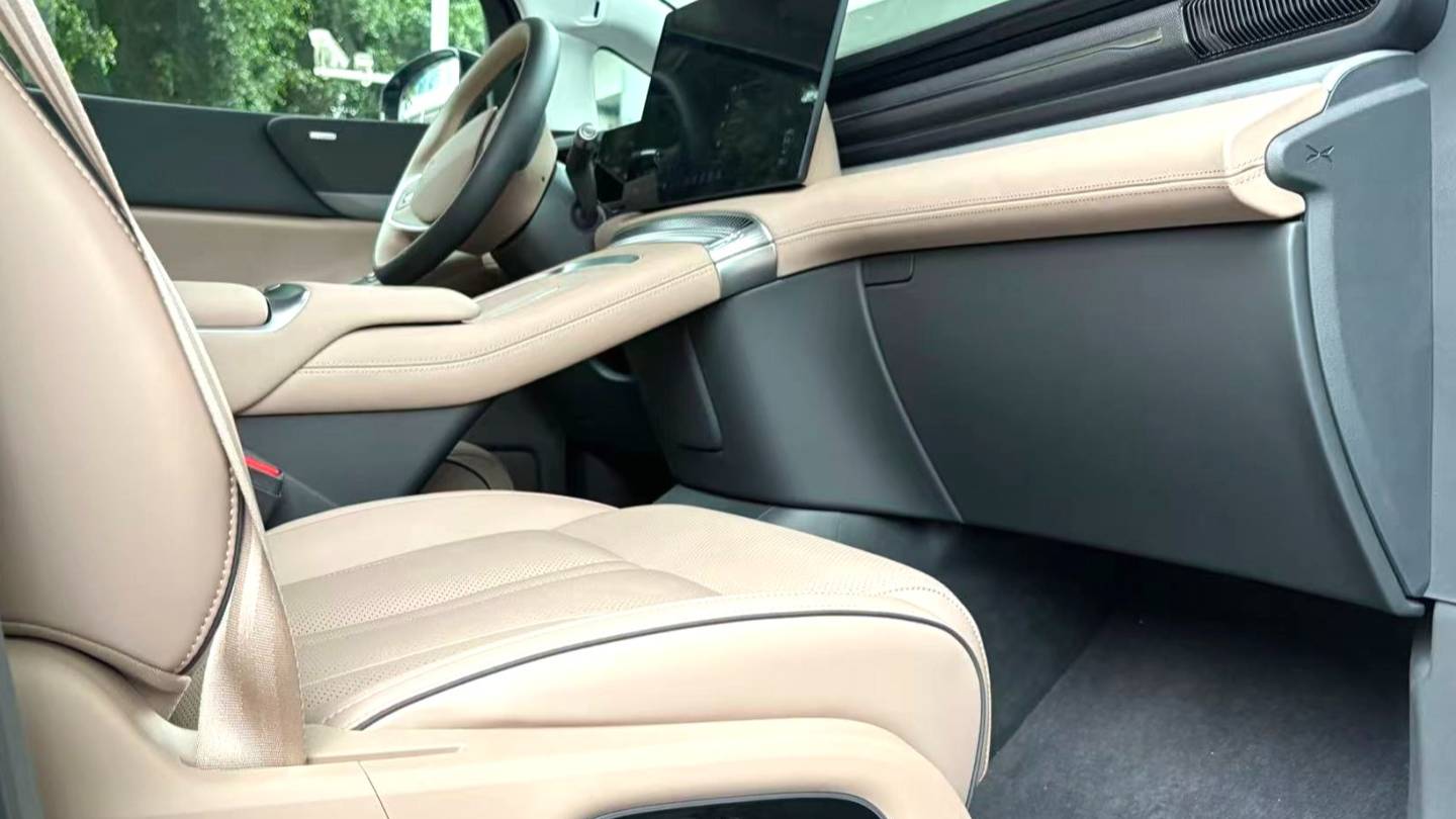 XPENG 2025 X9 Pure electric 740 with ultra long battery life Max