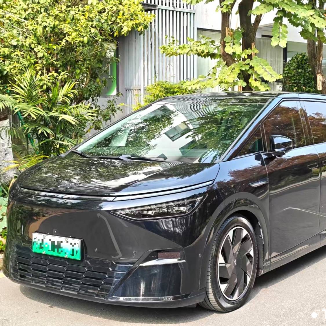 XPENG 2024 X9 640 four-wheel drive high-performance Max