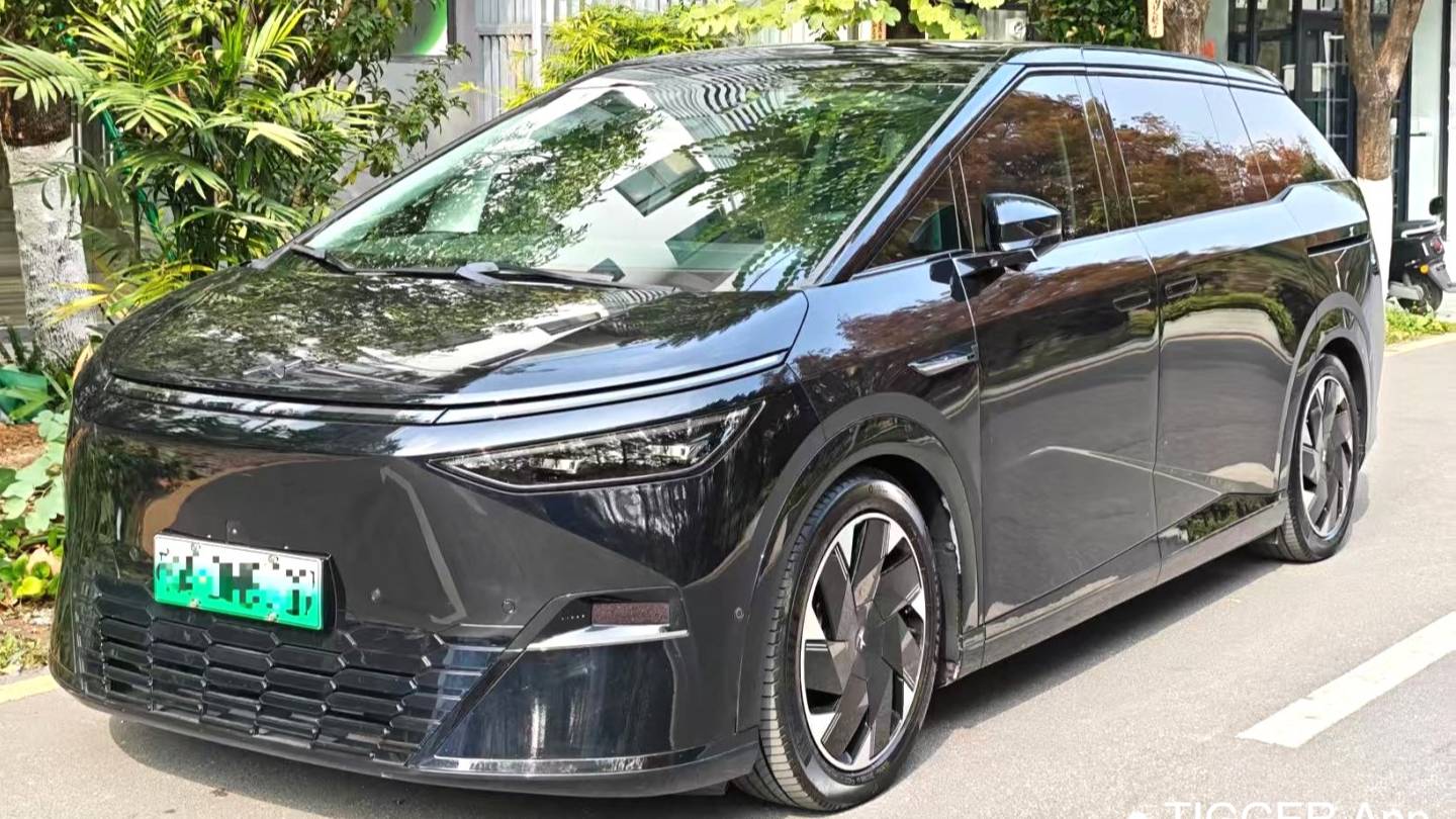 XPENG 2024 X9 640 four-wheel drive high-performance Max