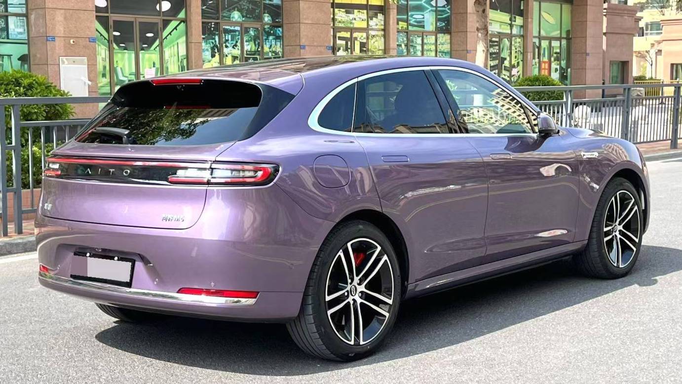 AITO 2025 M5 Extended Range Ultra 4WD Edition