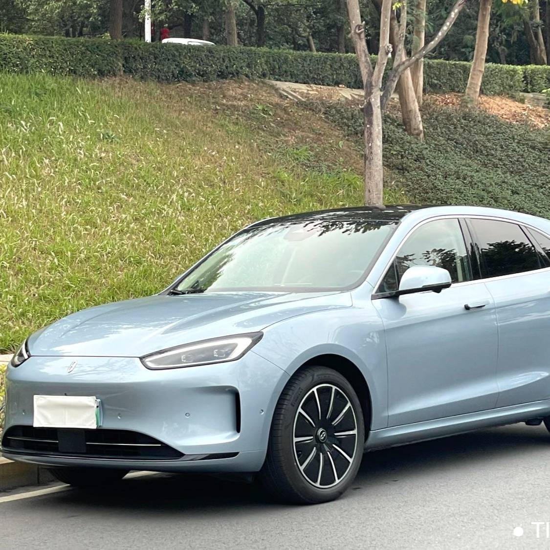 AITO 2022 M5 Pure electric four-wheel drive performance version سيارة مستعملة