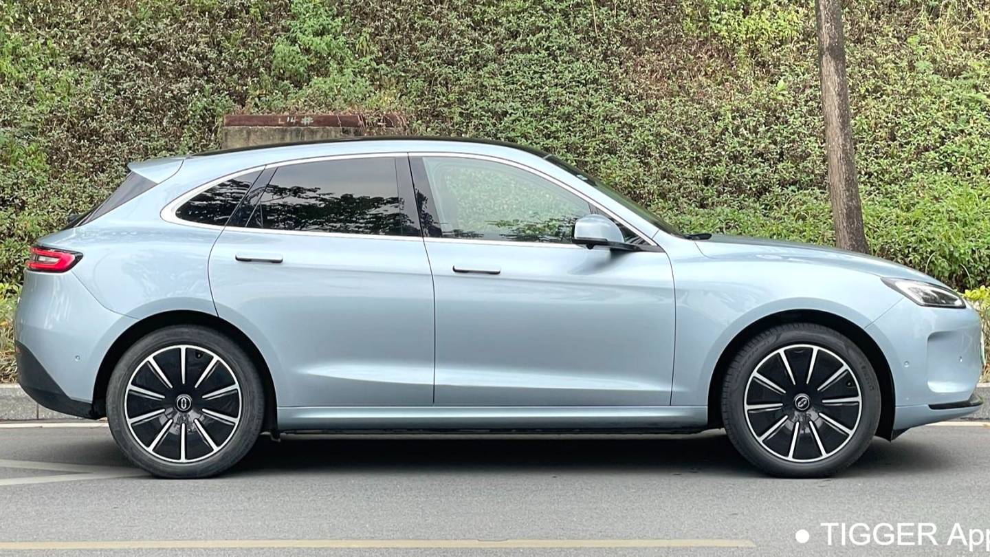 AITO 2022 M5 Pure electric four-wheel drive performance version