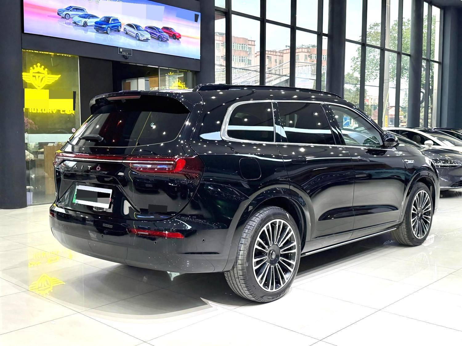 مستعمل AITO 2024 M7 1.5T Intelligent Driving 4WD Ultra Edition 5-seater