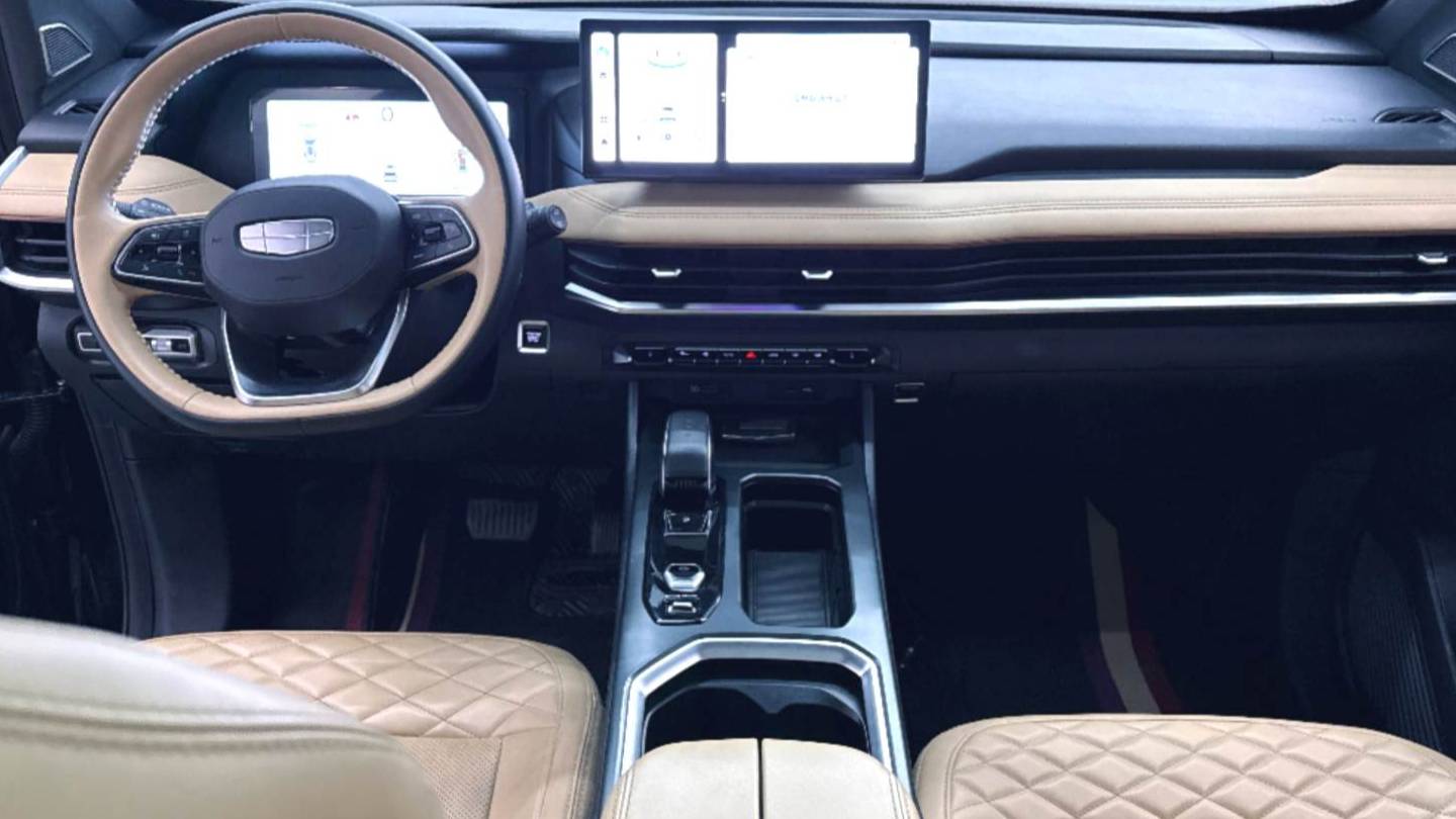 Geely 2023 Okavango 2.0T DCT flagship model