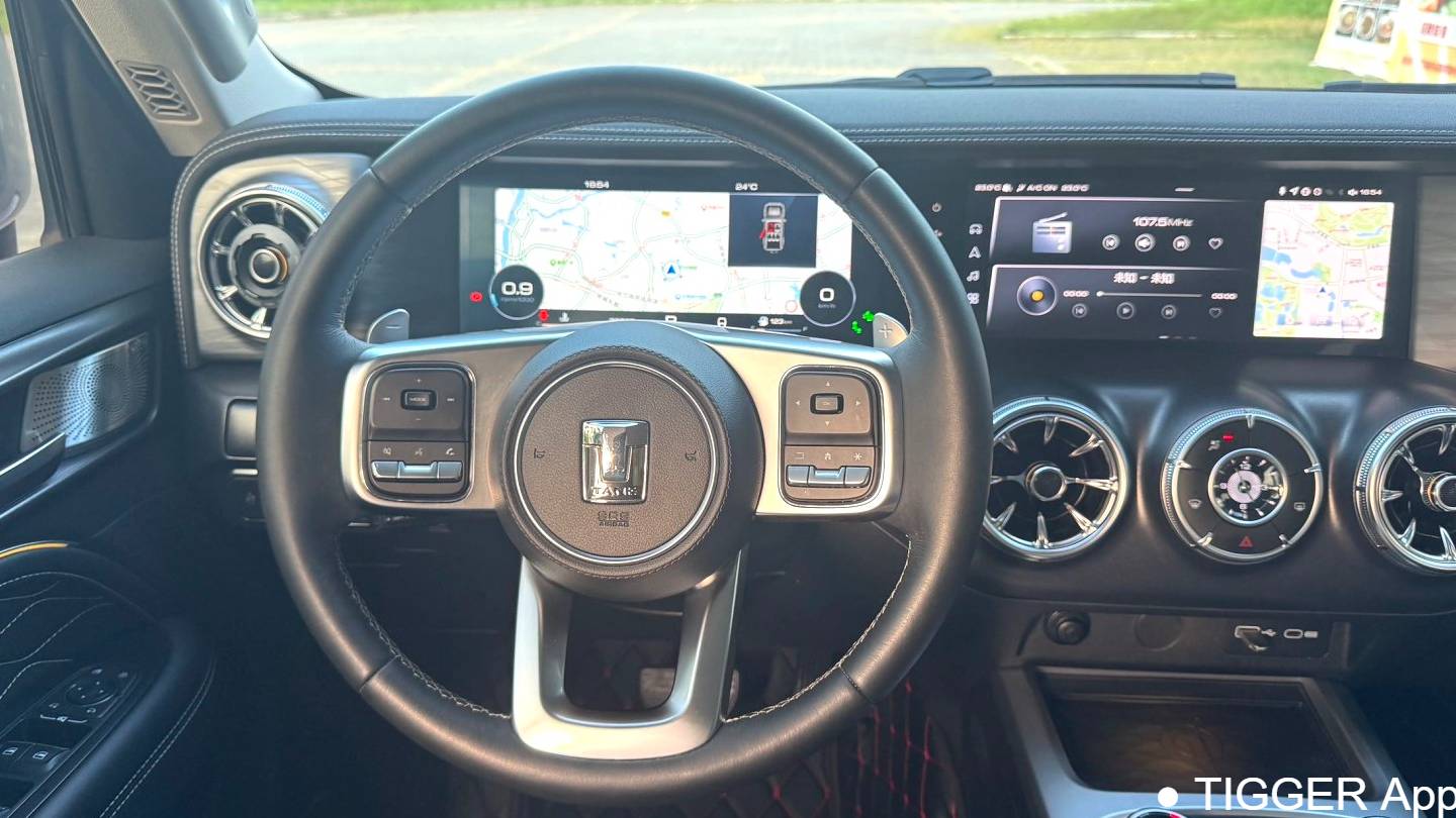 TANK 2021 300 The city version 2.0T is very stylish