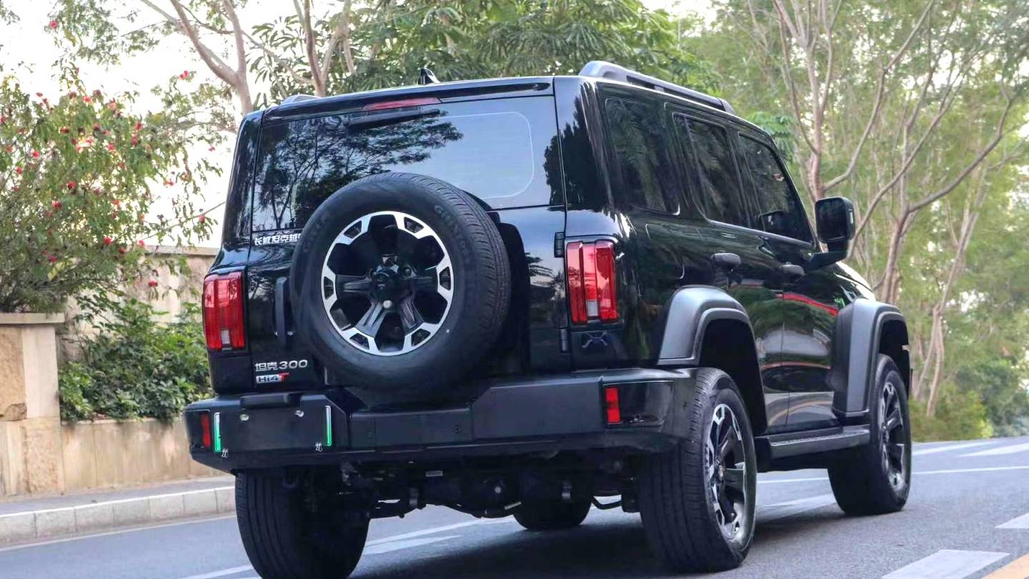 TANK 2025 300 Hi4-T 36.7kWh