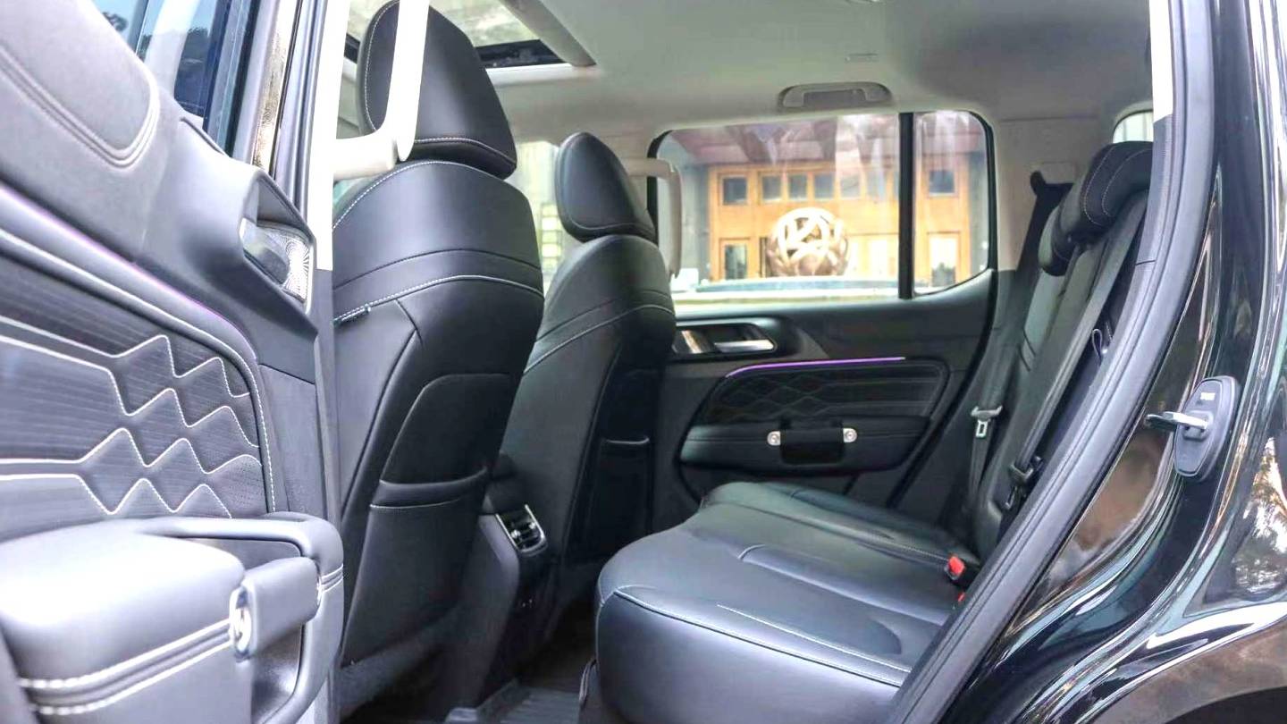 TANK 2025 300 Hi4-T 36.7kWh