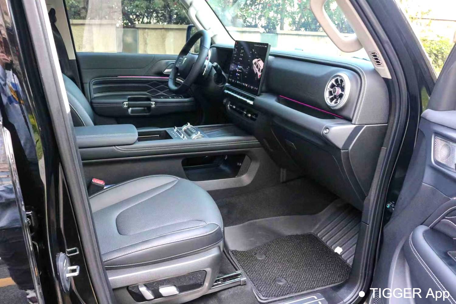 used TANK 2025 300 Hi4-T 36.7kWh