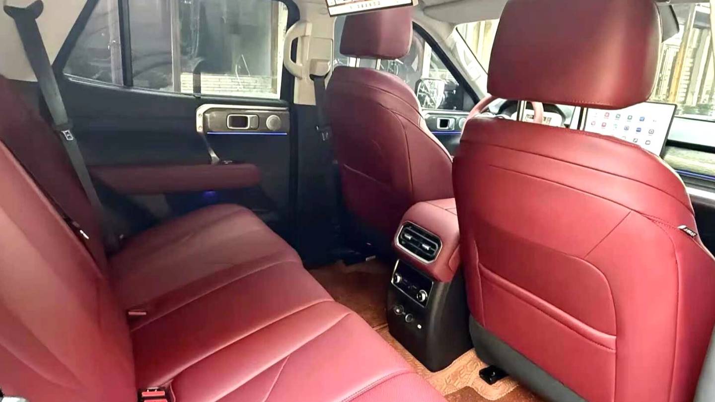 TANK 2026 400 Hi4-T Smart Edition