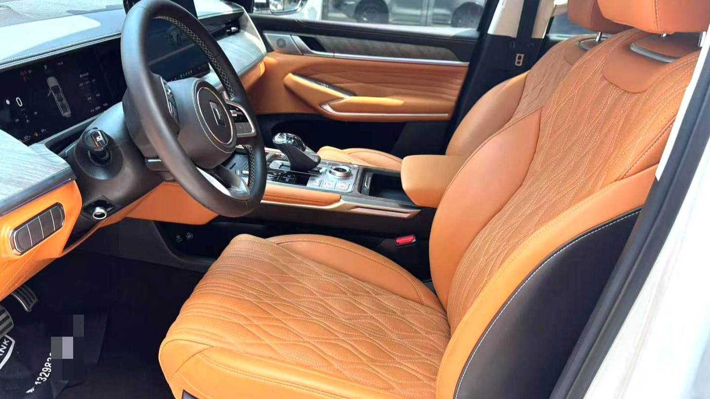 TANK 2025 500  Hi4-Z