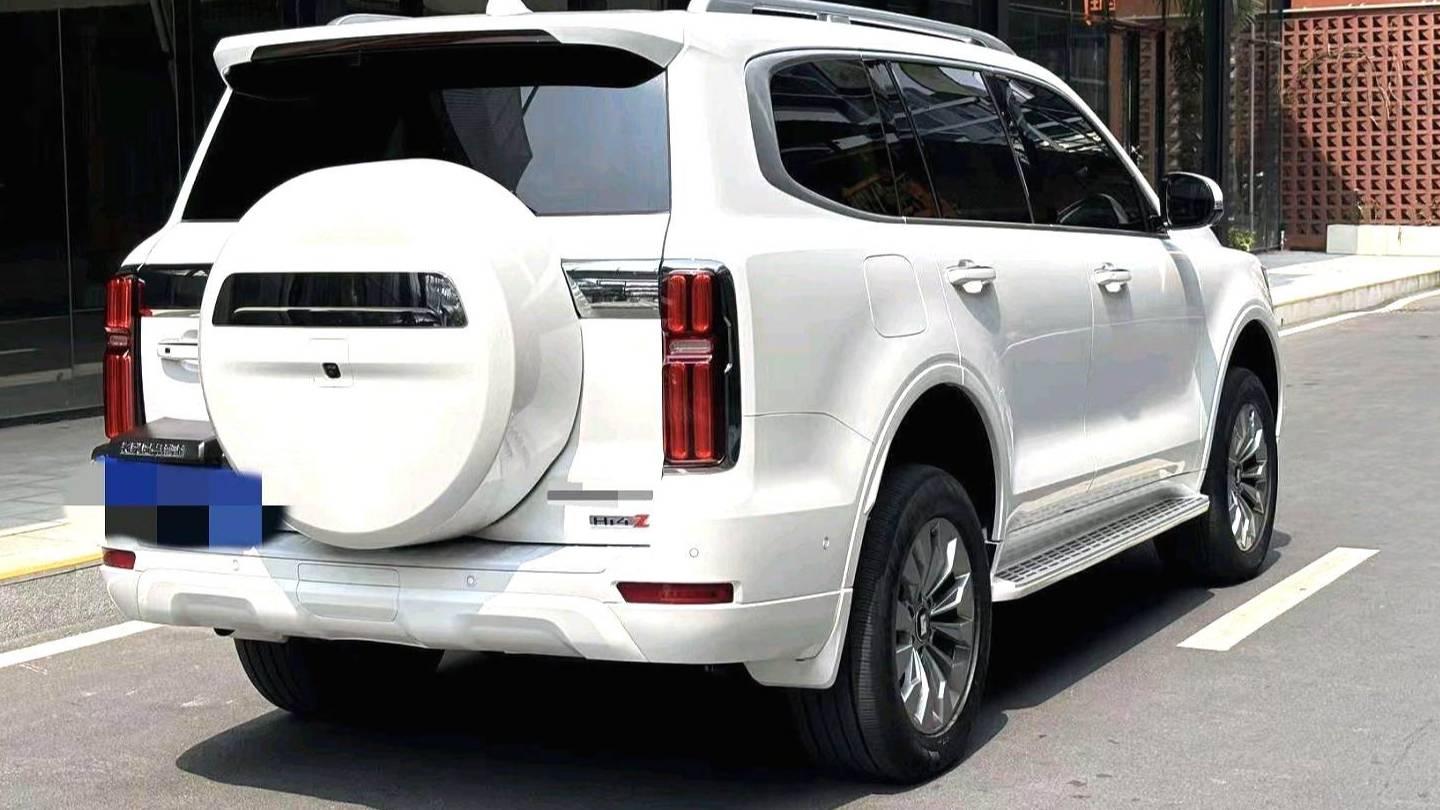 TANK 2025 500  Hi4-Z