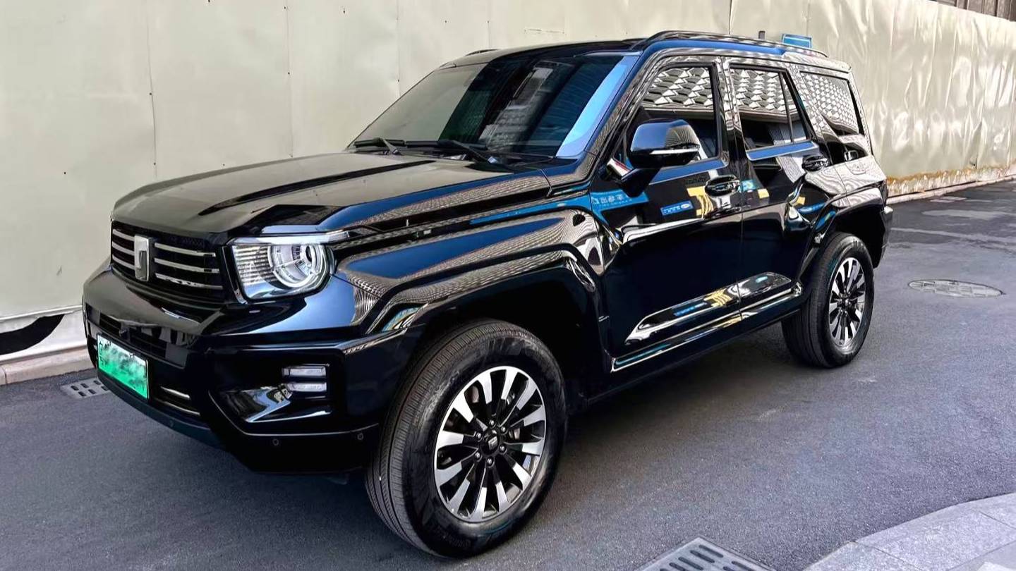 TANK 2024 700 Hi4-T Ultimate Edition