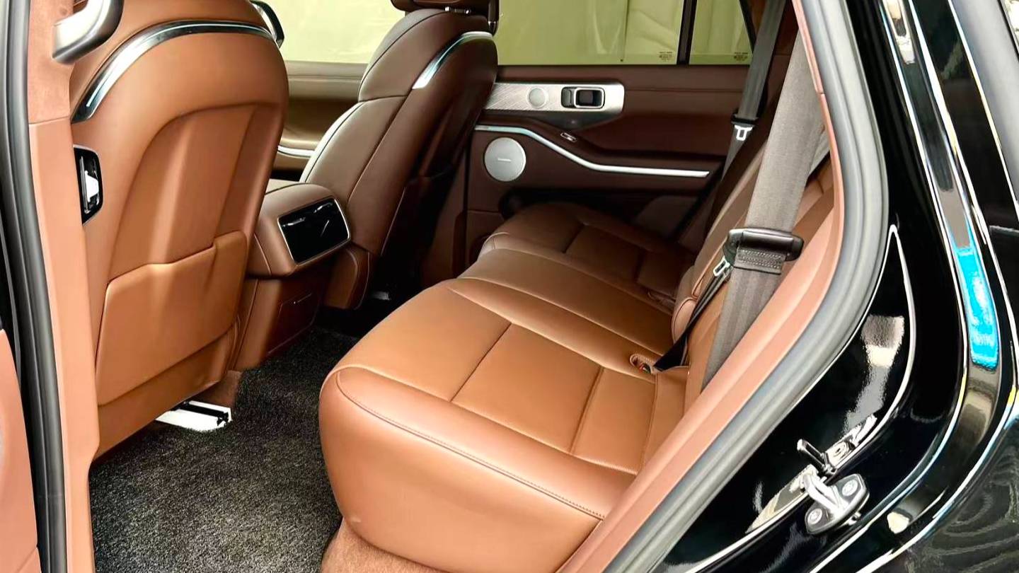 TANK 2024 700 Hi4-T Ultimate Edition