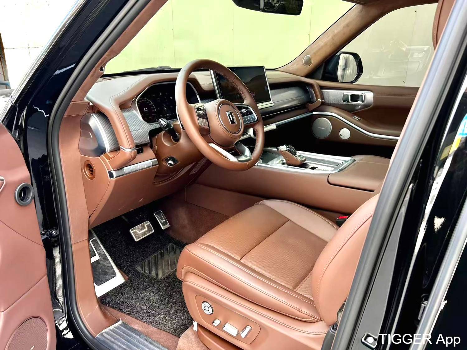 used TANK 2024 700 Hi4-T Ultimate Edition