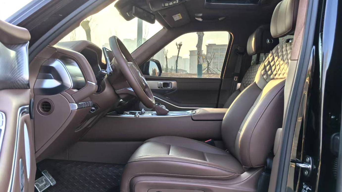 TANK 2024 700 Hi4-T Extreme Edition