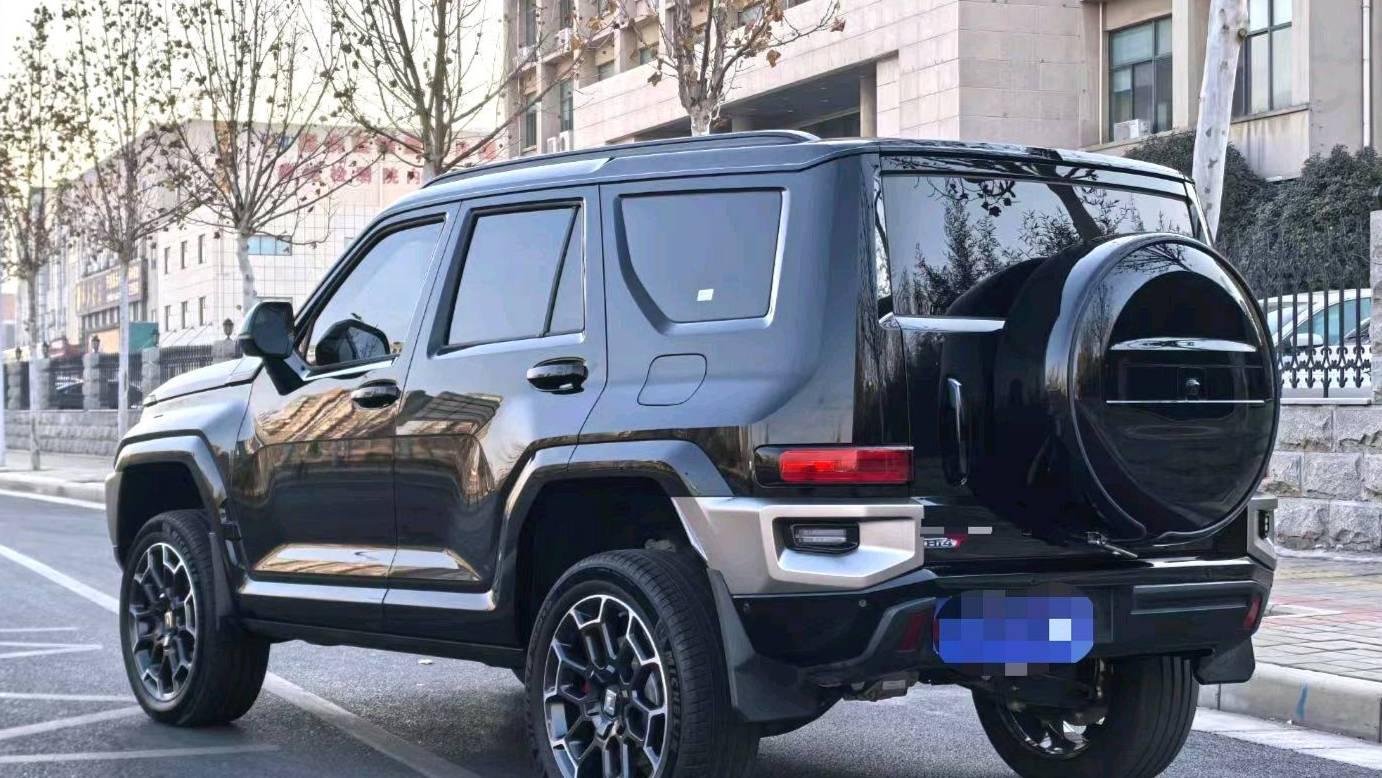 TANK 2024 700 Hi4-T Extreme Edition