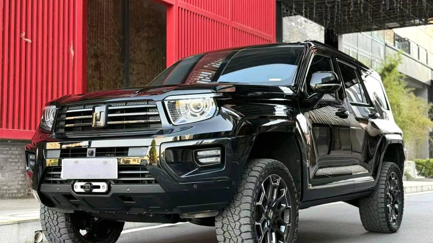 TANK 2024 700 Hi4-T Extreme Edition