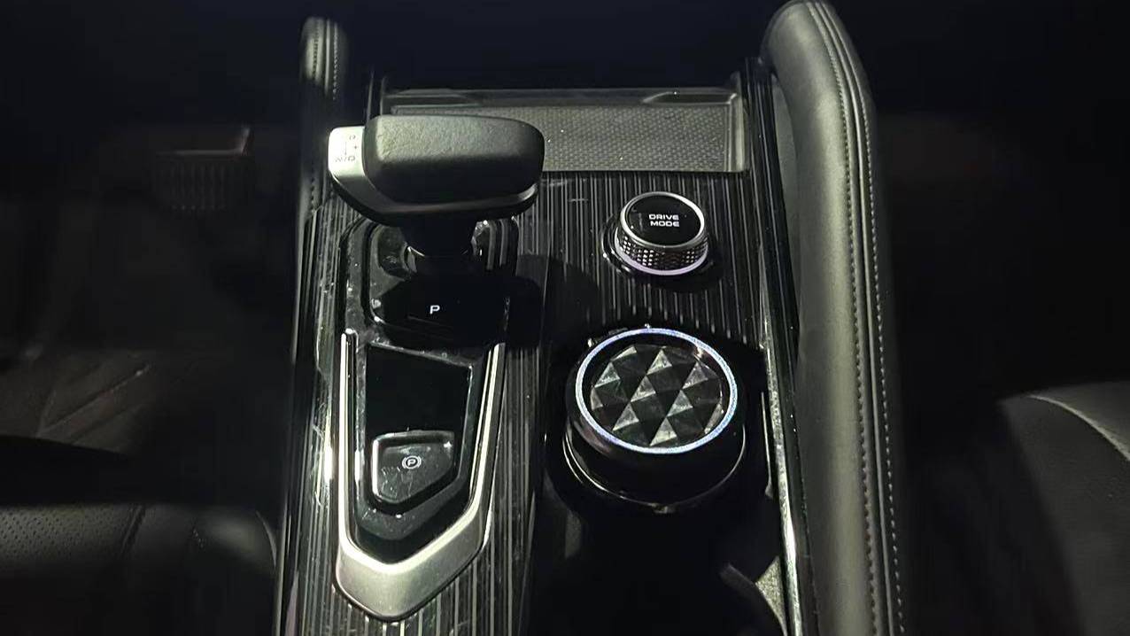 Geely 2023 Monjaro 2.0TD high-power automatic two wheel drive flagship model