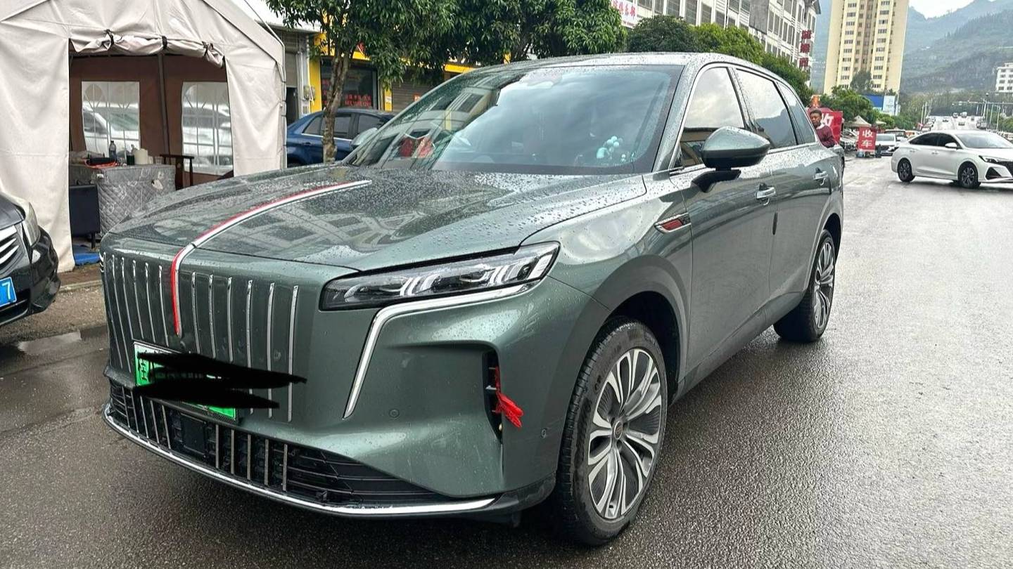 Hong Qi 2026 HS6 PHEV 220 Four-Wheel Drive Intelligent Hybrid Edition