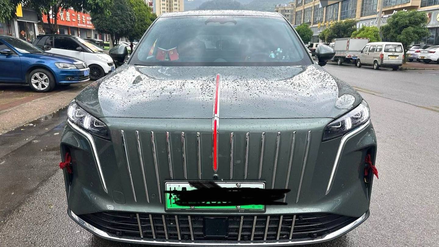 Hong Qi 2026 HS6 PHEV 220 Four-Wheel Drive Intelligent Hybrid Edition