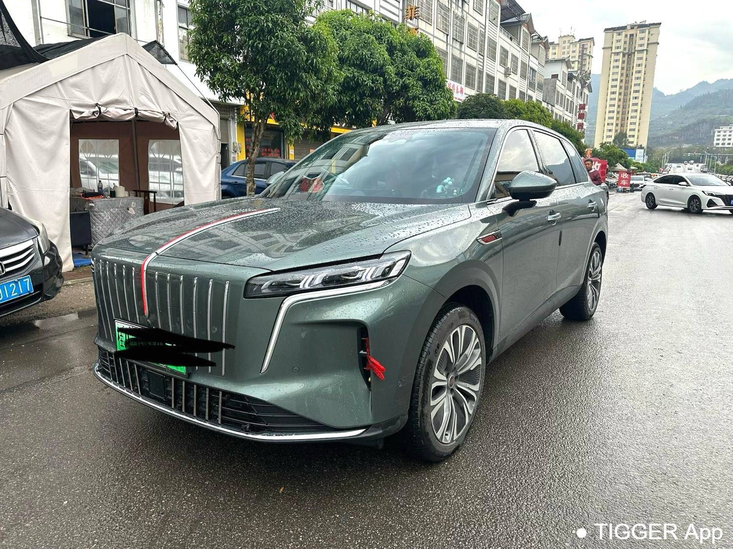 Hong Qi 2026 HS6 PHEV 220 Four-Wheel Drive Intelligent Hybrid Edition