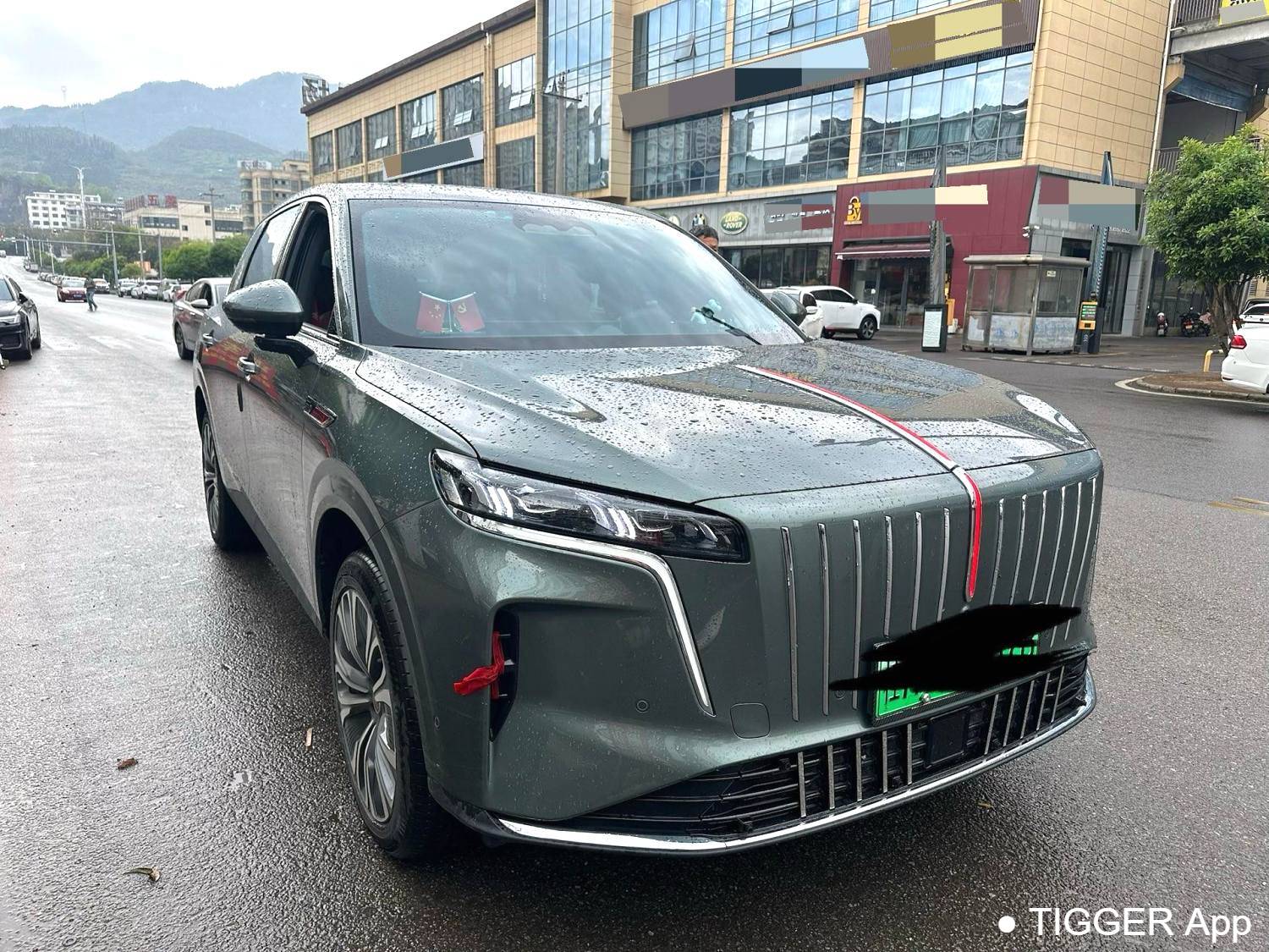 Hong Qi 2026 HS6 PHEV 220 Four-Wheel Drive Intelligent Hybrid Edition