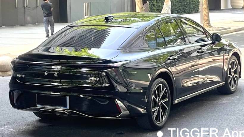 Hong Qi 2023 H6 2.0T Zhimei Edition