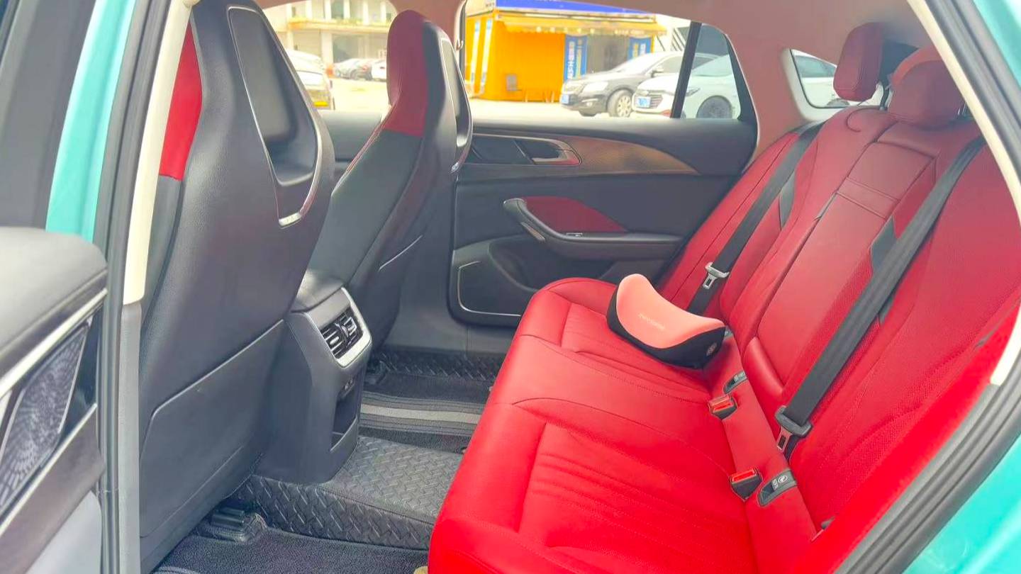 Hong Qi 2024 H6 2.0T Zhimei Edition