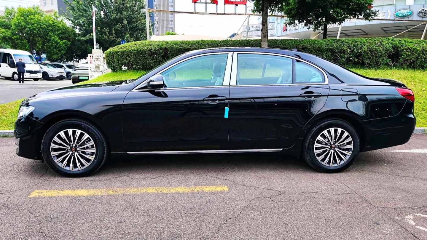 Hong Qi 2021 H7 1.8T Official Edition