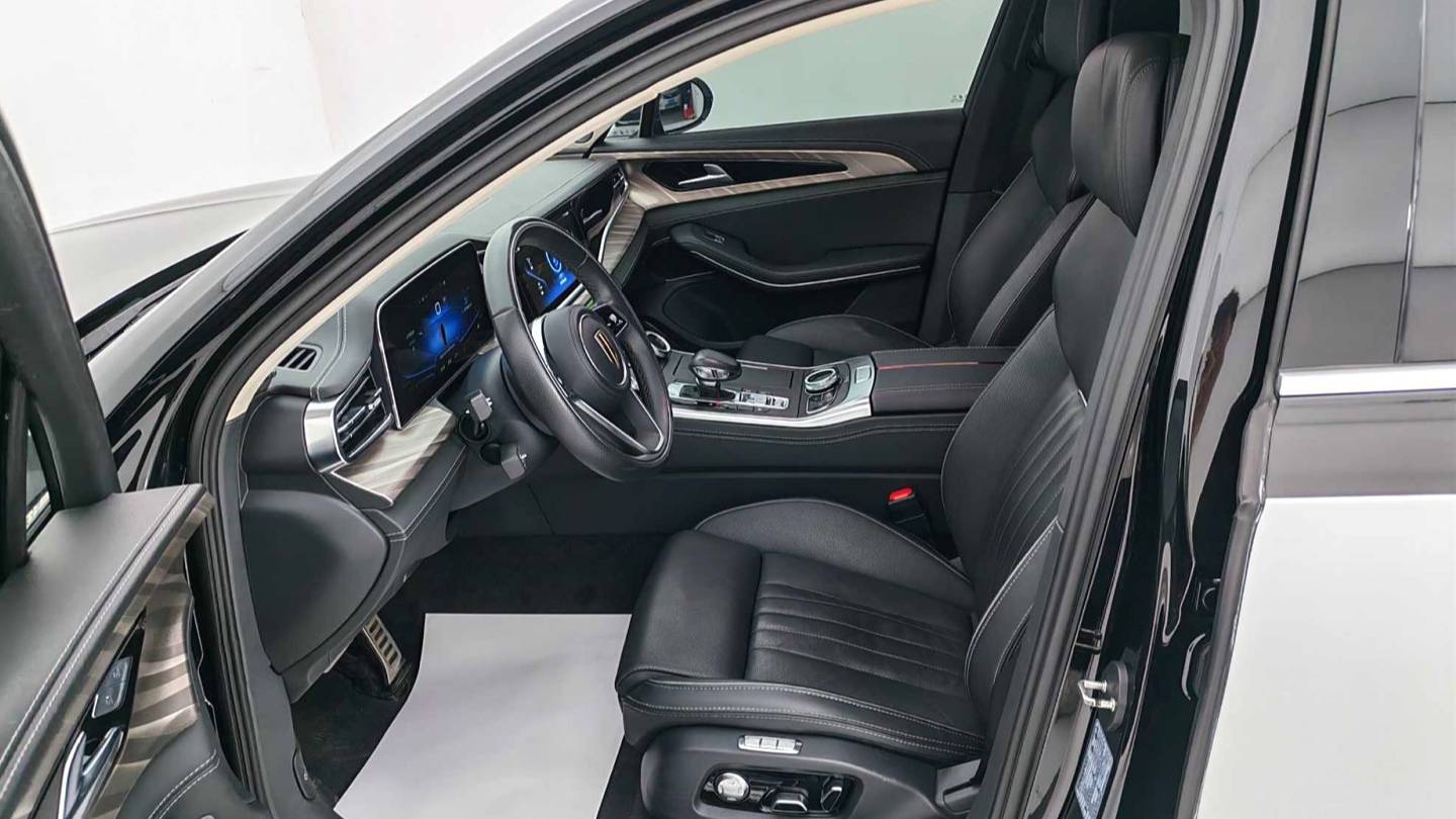 Hong Qi 2022 H9 2.0T Zhilian Flag Enjoyment Edition