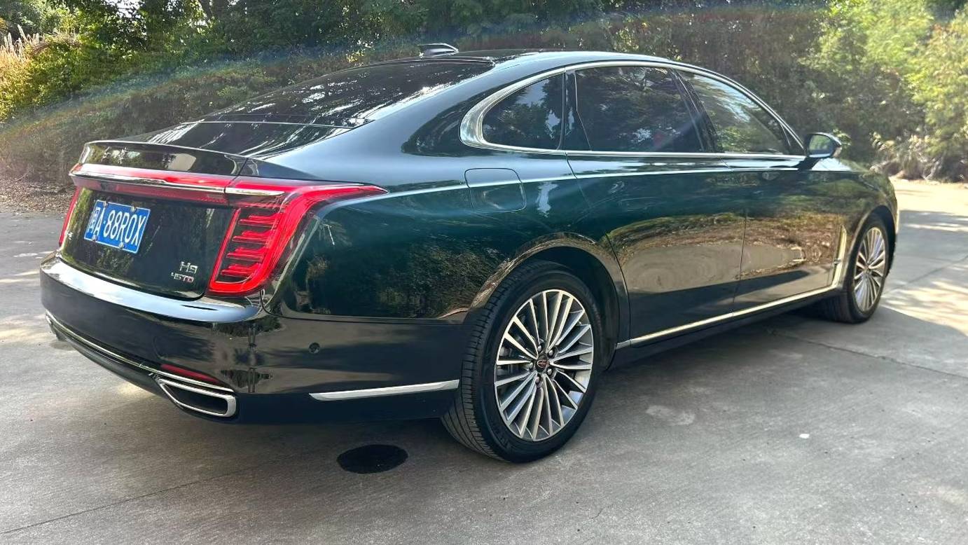 Hong Qi 2022 H9 2.0T Zhilian Flag Smooth Edition