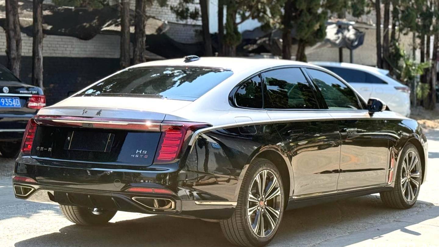 Hong Qi 2024 H9 2.0T Flag Enjoy Private Fashion Edition