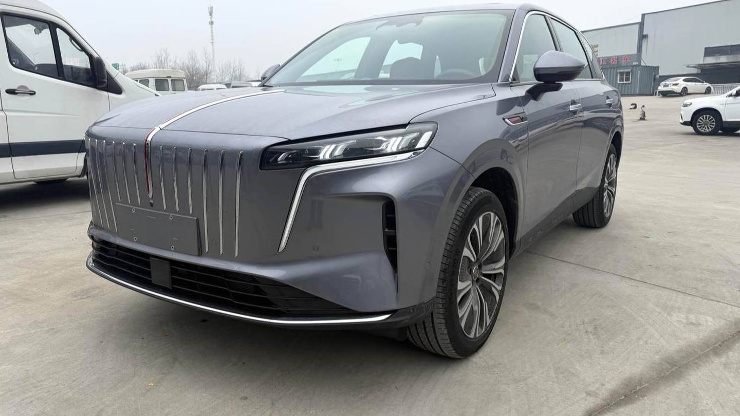 Hong Qi 2026 HS6 PHEV 220 Four-Wheel Drive Intelligent Hybrid Edition