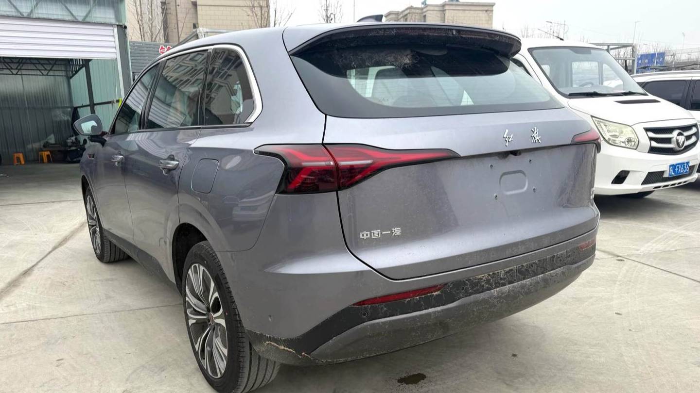 Hong Qi 2026 HS6 PHEV 220 Four-Wheel Drive Intelligent Hybrid Edition