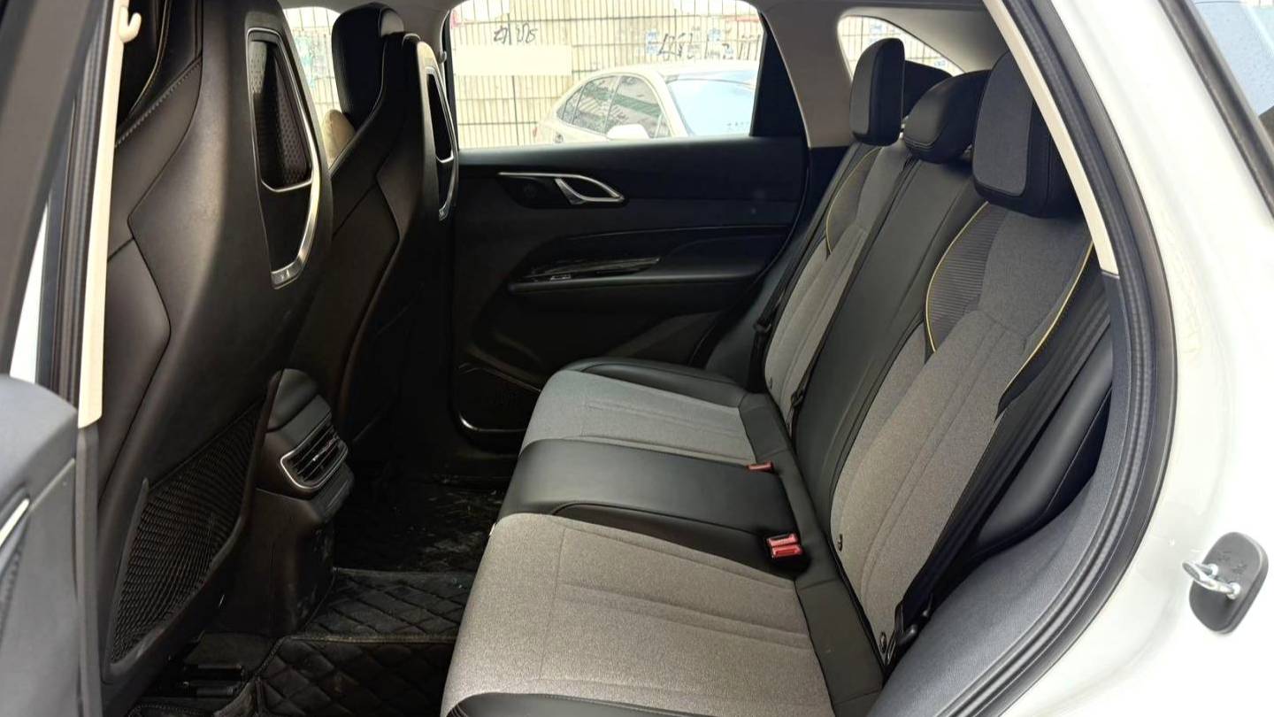 Hong Qi 2024 HS3 1.5T 2WD Brave Edition