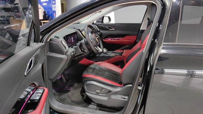 Hong Qi 2023 HS3 1.5T Two wheel Drive Shanwei Edition