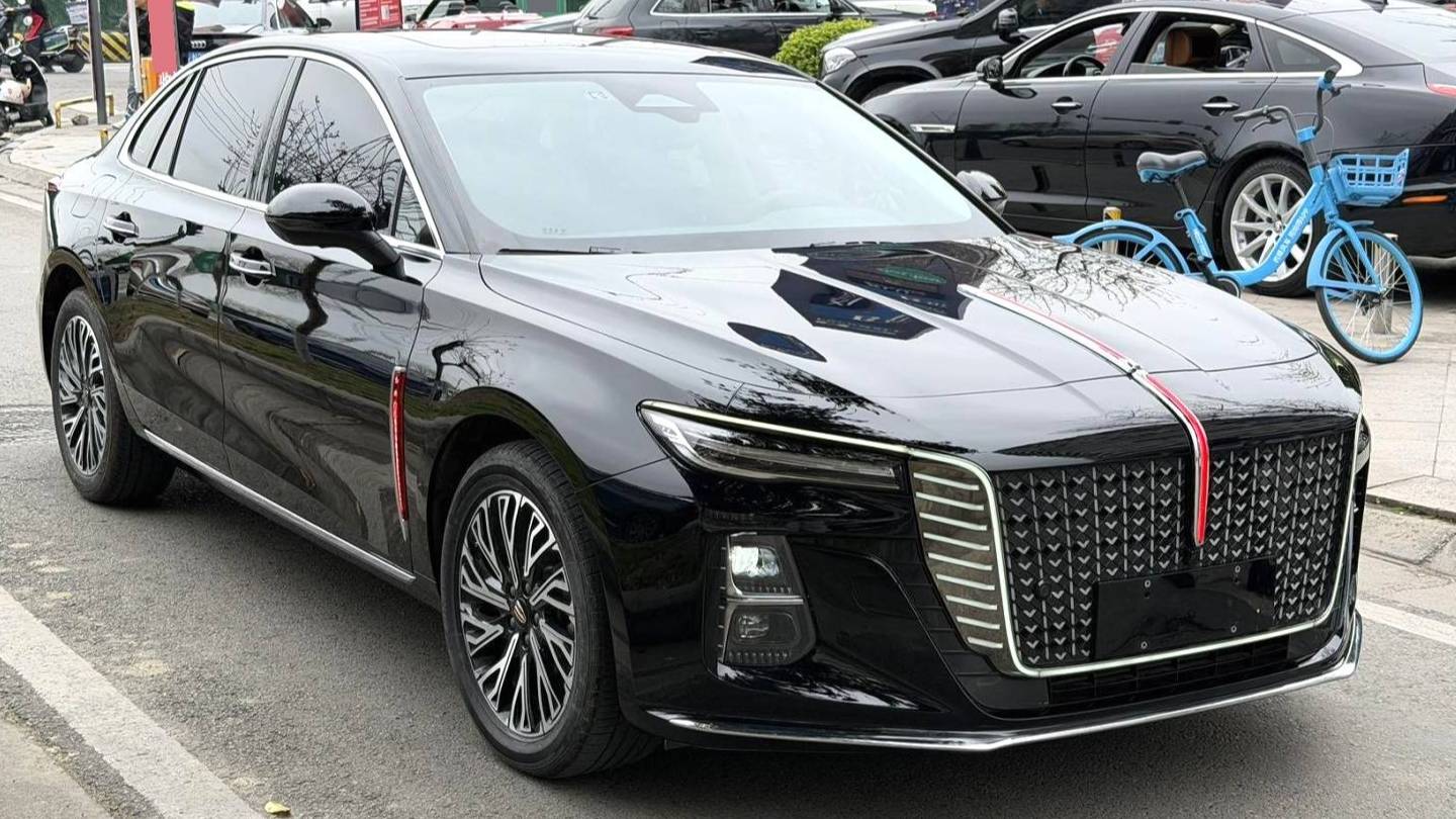 Hong Qi 2024 H5 2.0T Automatic Intelligent Connection Flag Leading Edition