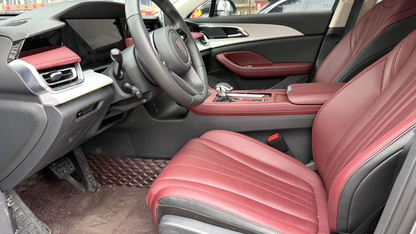 Hong Qi 2024 H5 2.0T Automatic Intelligent Connection Flag Leading Edition