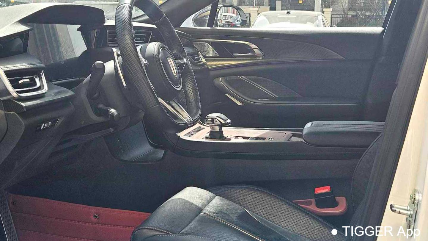 Hong Qi 2023 H6 2.0T Zhishang Edition