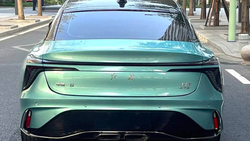 Hong Qi 2023 H6 2.0T Zhiyi Edition