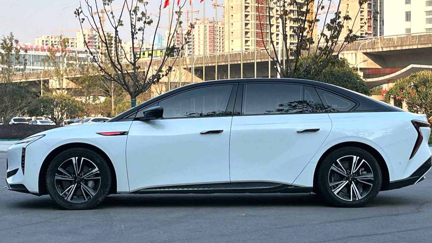 Hong Qi 2024 EH7 690 Pro Honor Edition