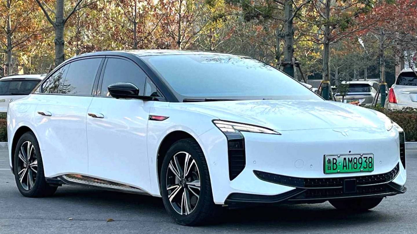 Hong Qi 2024 EH7 690 Pro Honor Edition